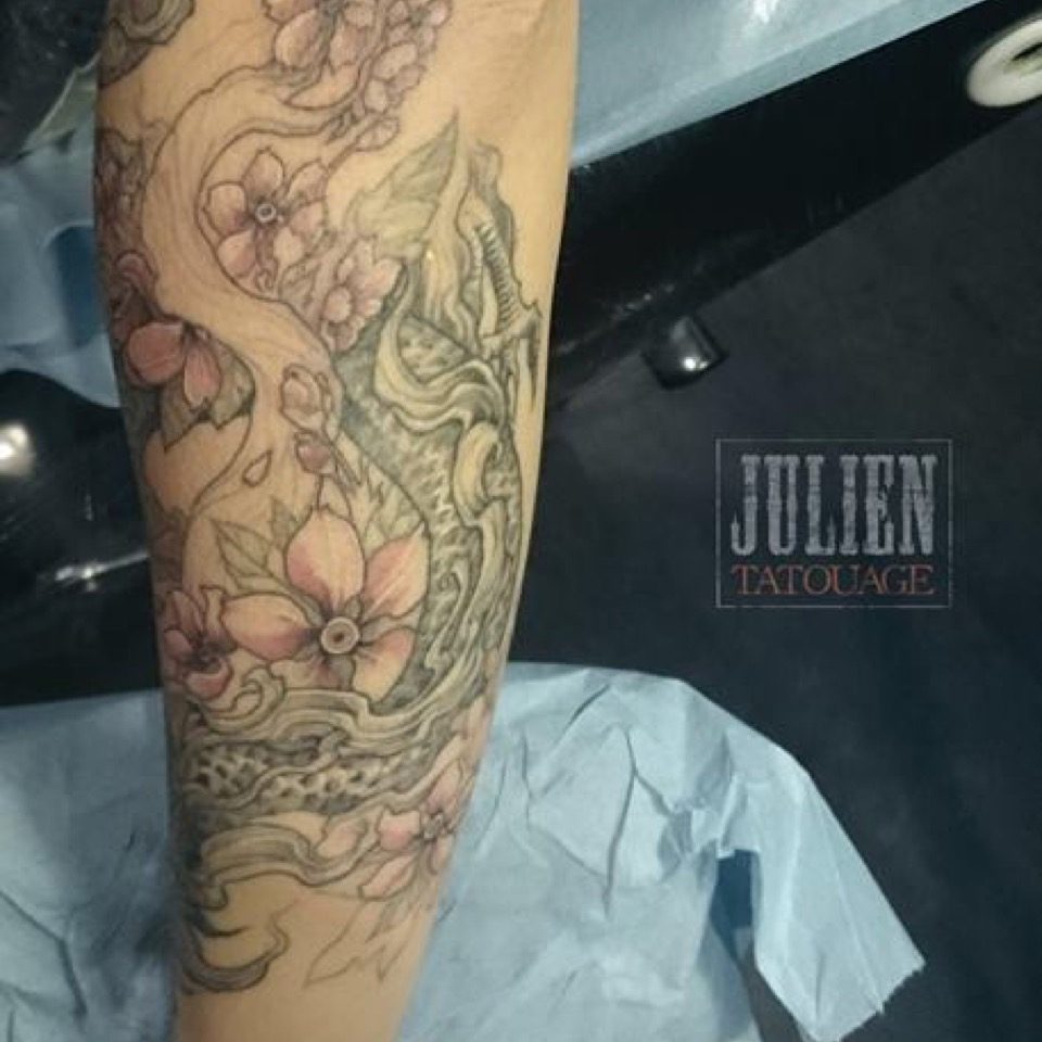 tatouage-femme-bras-1_julien-liem-tatouage