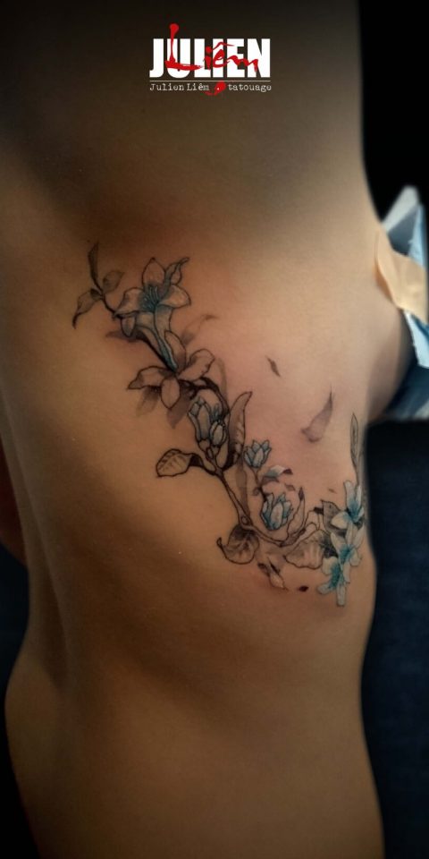 tatouage-femme-fleur-célia-3